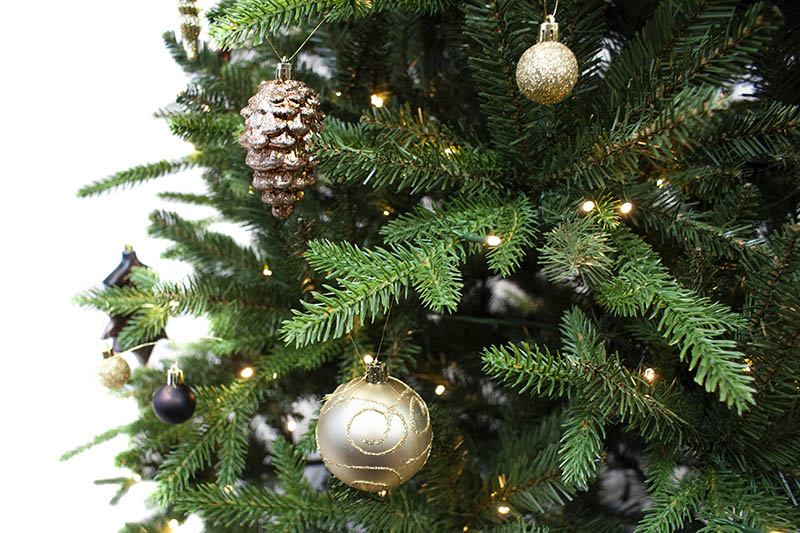 Pre_lit_Artificial_Christmas_Tree_05_09