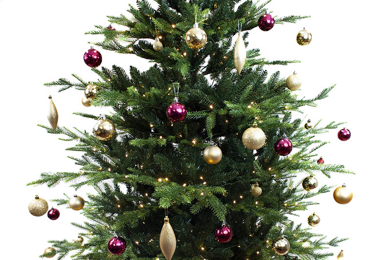 Pre_lit_Artificial_Christmas_Tree_06-05