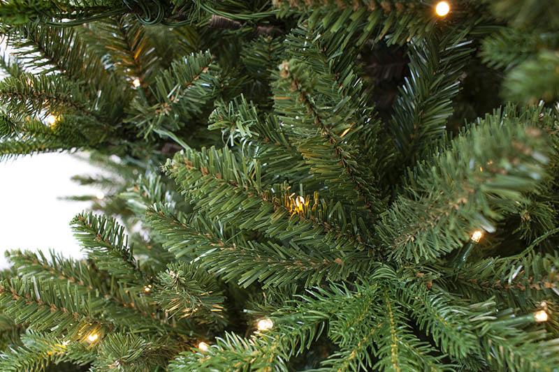 Pre_lit_Artificial_Christmas_Tree_12-09