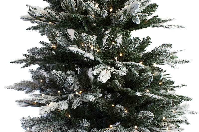 Pre_lit_Artificial_Christmas_Tree_Snow_11-08
